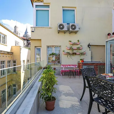 No 8 Galata Apartmán