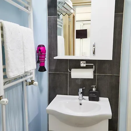 No 8 Galata Appartement *
