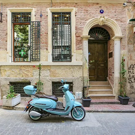 No 8 Galata Apartment Istanbul