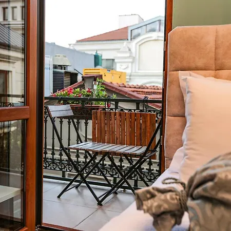 No 8 Galata Apartament *
