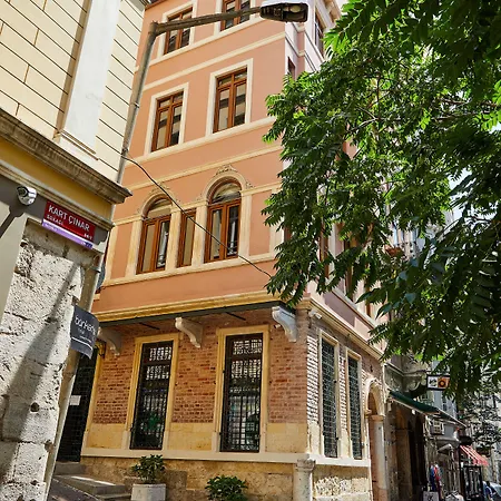 Apartament No 8 Galata Stambuł
