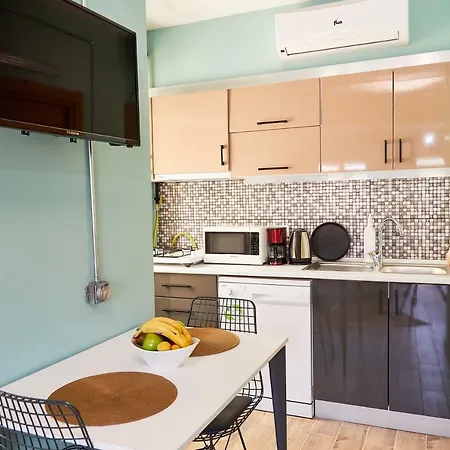 No 8 Galata Apartment *