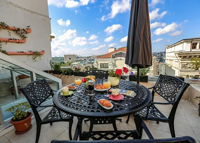 No 8 Galata * İstanbul