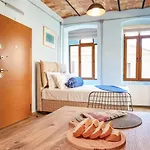 No 8 Galata Apartment *