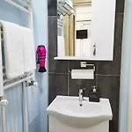 No 8 Galata Apartment *
